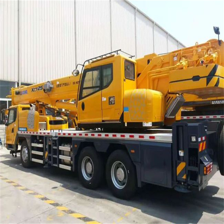 大英离这最近出租吊车电话